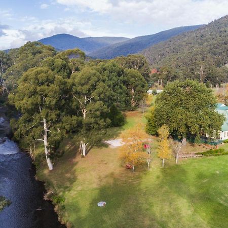 Отель Oscar'S On The Yarra Уорбертон Экстерьер фото